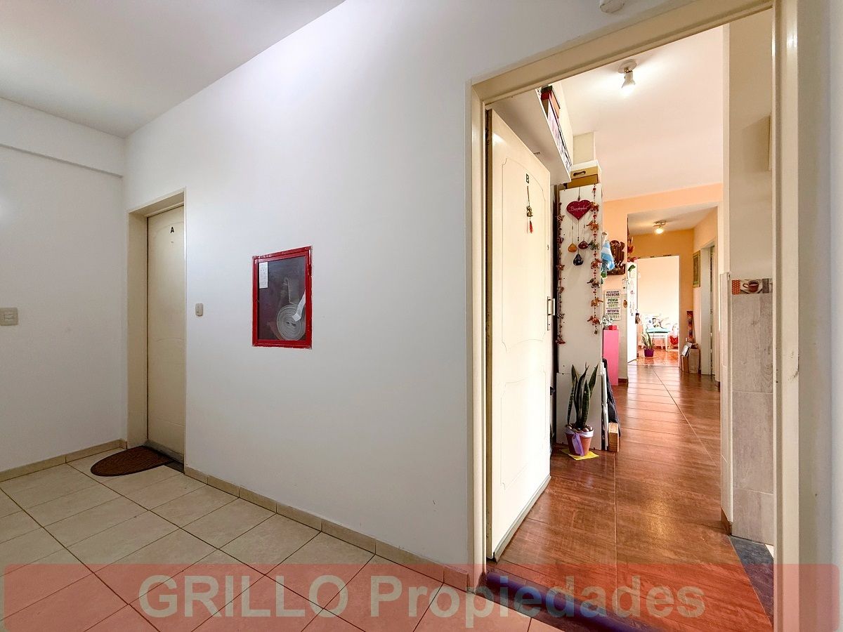 Hall de ingreso al departamento. de Rafaela 4298. Departamento de dos ambientes con balcón, vista abierta y muy luminoso.