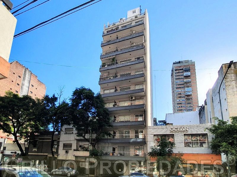 Fachada de Departamento 2 ambientes. Pileta. Hidromasaje. Parrilla. Gym. Laundry.