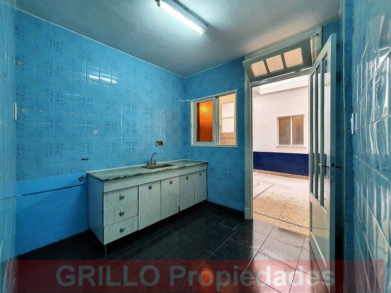 Cocina. de Local, oficina o depósito. Con vivienda. Sin expensas.