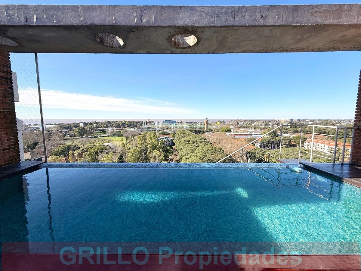 Pileta en la terraza. de Av del Libertador 8460, Piso 6. Departamento de 45 m2 con pileta, Laundry y solarium.