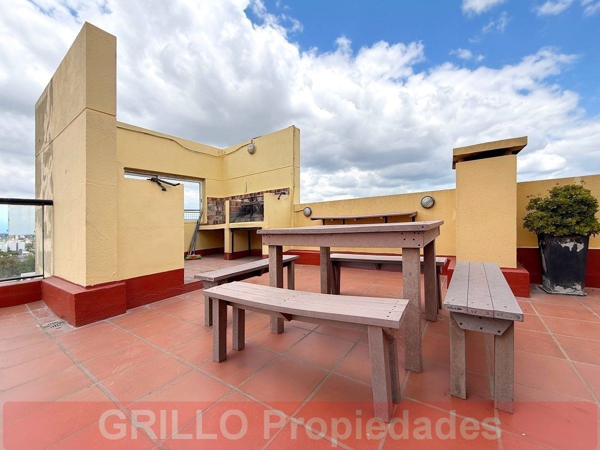 SUM con parrilla. de Montes de Oca 541. Departamento de dos ambientes, Pileta, SUM con parrillas, Excelente vista.