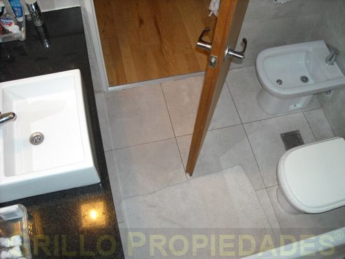 de Departamento 3 ambientes al frente. Impecable. Amenities.